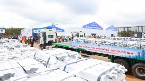 Tơdroăng mơnhông la ngiâ klêi mâu kơlêa nhôm apoăng ing tơnêi khêi Tây Nguyên