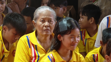 ស្នាមញញឹមរបស់លោកយាយ
