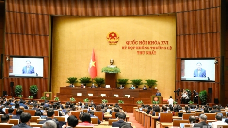 QUOC HOI GINUM BIAI DOM DANAK DAK HUKUM HU MAKNA PRAONG