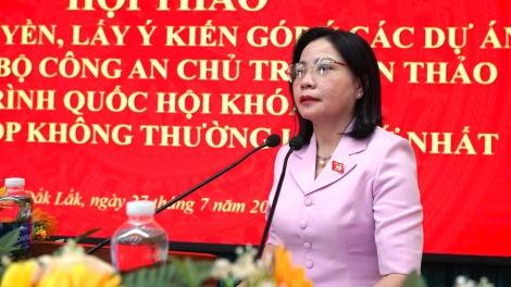Iat jơnau đơs bơh kâp hơ đơm, lam nhơm tă bơta geh ngan dê tus anih pơrjum