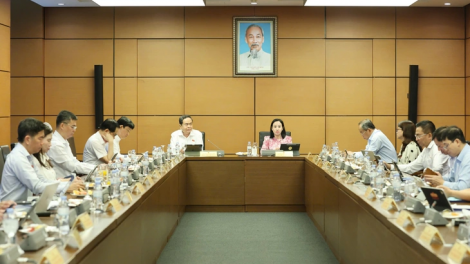 QUOC HOI NYAOM BIAI KA HUKUM PATAGOK BAN MEDIN
