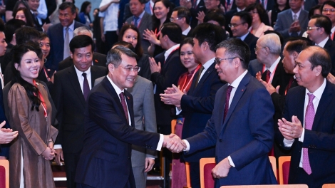 Quốc hội tâm nchră ta rmôt mpeh ăp nău nchrăp ƀư Luật khlay