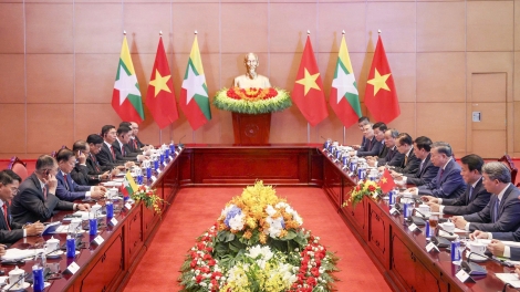 TỔNG BÍ THƯ, CHỦ TỊCH NƯỚC TÔ LÂM PRÁ XAY LÂNG TỔNG THỐNG MYANMAR LÂNG RA VĂNG LƯƠT OOY NGA, PHÁP