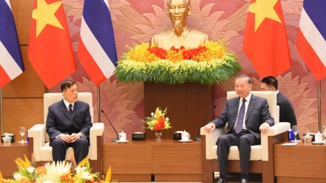 ពត៌មាន​ម៉ោង៦