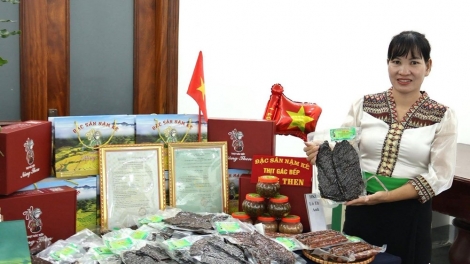 ĐIỆN BIÊN AU BẠI CÚA TAN MÌ KHẢU KHAI DÚ BÚNG MẤƯ