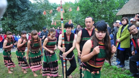 Kơl an bâh Ngih dak (Chính sách cuả Đảng Nhà nước)
