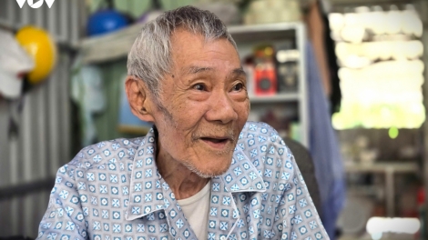 ដំណើររឿងធ្វើម្ចាស់បញ្ញាសិប្បនិម្មិត AI របស់លោកតាអាយុ៨១ឆ្នាំនៅតំបន់ដីព្រៃ U Minh Hạ