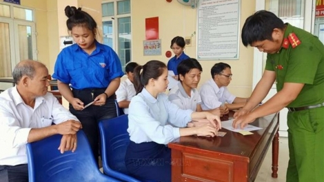 nênhs gruôs, uô tâu hâux lưv jông hnuz 24/9/2026