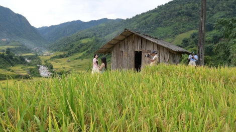 Ngon tô thứ 7 mự 12 căm bườn 9 pì 2026 – Lao Cài: Tẳng tánh lau bản đô du lịch phổng xùng.