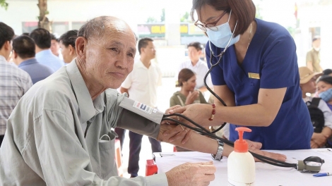 Hloh 2 triu 'nu bơngai tơ̆ Đăk Lăk hlôi đei khăm jĭ ưh huach jên 