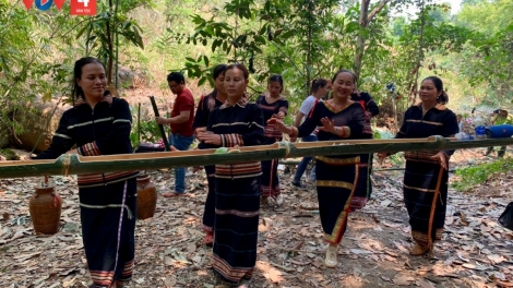 Tanh bĕ ayong dăm jŭ 