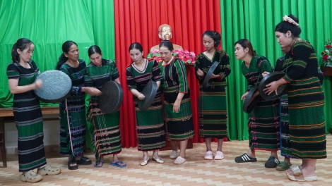 Ồi kòn cau M’nông tàm rài kis pa