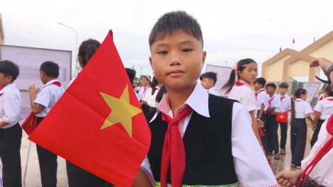 Ing tơkăng kong Tây Nguyên troh Trường Sa: Tơdjuôm môi idrâp chuât dêi hơkâ tôu pơxiâm mot hơnăm hriâm nếo