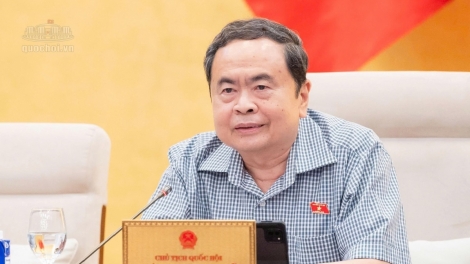 Pơkra glăi Tơlơi phiăn hơdjă mơnong ƀong huă khŏm thâo rơđah sa anih gơgrong, rơđah pô hlơi gơgrong bruă