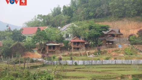 ĐỢ BÍ THƯ CHI BỘ, TRƯỞNG VÊÊL CHOOM BHRỢ CHA COH K’COONG CH’NGAI QUẢNG NGÃI
