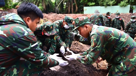 Bi kƀĭn thiăm 10 klang kleh lĭng kahan djiê êngiă ti war mnga Lê Thị Riêng
