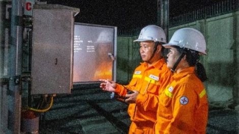 Ngon tô thứ 4 mự 16.9.2026 – Công ty Điện lực Sơn La tống páo hẳư côn dần xủ điện tiêng àn