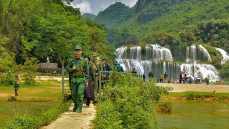 CHIỀU BIÊN GIỚI 