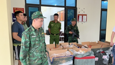 Bắt giữ 21.000 bao thuốc lá nhập lậu tại Lào Cai