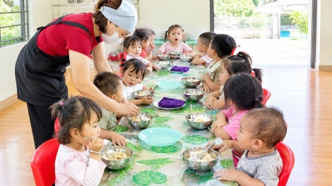 THÁI NGUYÊN PAO ỎN TÓN NGÀI DÚ LƯỜN TRƯỜNG HẨƯ LỦC SLƯ DÚ BÚNG SLUNG