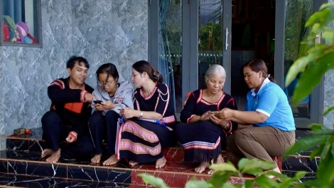 Đắk Lắk pơih xă tơdrong ‘lơ̆ng vă yak tŏk ăn kon pơlei đơ̆ng tơplih hăm kơmăy sô̆