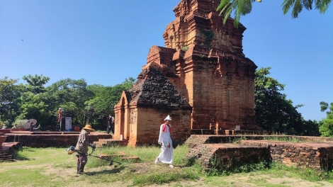PALEI CAM LAM DONG KUHRIA CAGA  DAHLAU HAREI KATE