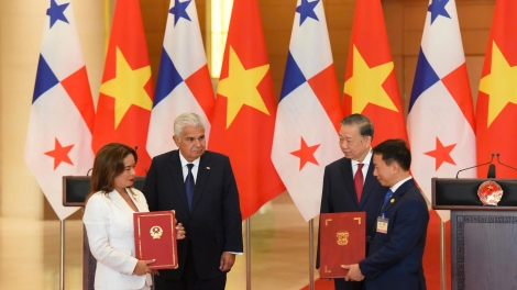 Tổng Bí thư, Kruanh dak Tô Lâm Tâm nchră đah Tổng thống Panama José Raúl Mulino Quintero 
