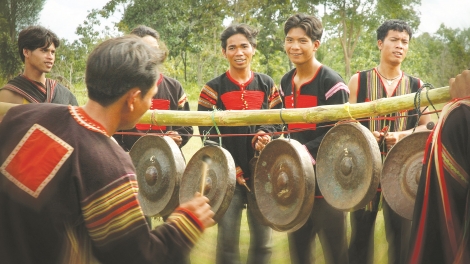 Bi êdah asăp khăp êkei mniê (Lời tỏ tình)