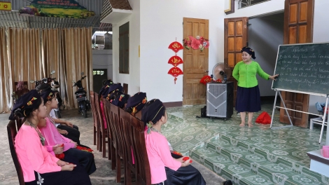 Đắm say làn điệu dân ca Tày ở đất Ngọc