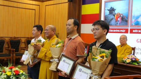 Trao giải cuộc thi ảnh “Phật giáo trong đời sống” lần thứ III
