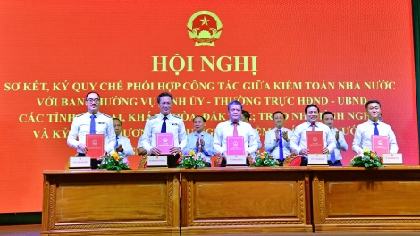 Anih hơlen lăng jên hu Teh đak kĭ pơkăp jang hơdai hăm Gia Lai, Khánh Hòa păng Dăk Lăk