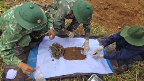 Tăng nău mbơh bah bu ranh ƀon, Đội K52 (Gia Lai) rgum geh tay 4 nting tahen ơm khĭt
