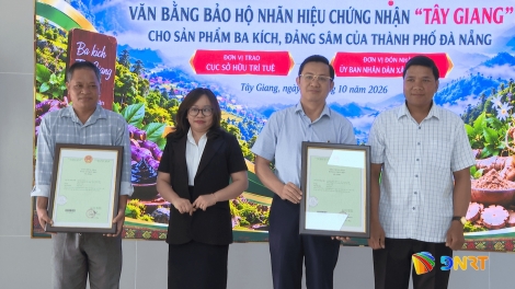 T’BHƯAH K’RANG LÊY CHR’NĂP TR’HAANH BA KỊCH LÂNG ĐẢNG SÂM TÂY GIANG