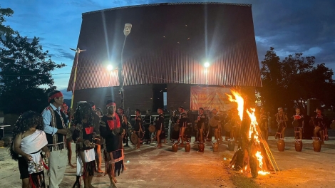 Truh tơ̆ Phú Thiện (Gia Lai) lăng, mơ̆ng jơva chĭng chêng