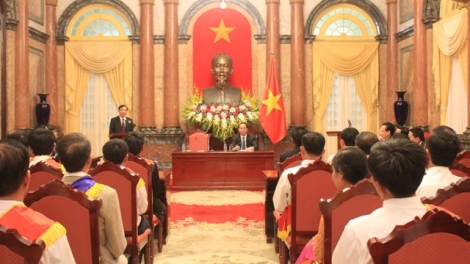 Kơdră che\p pơgơ\r Te\h đak, Trần Đại Quang sơng pơma dơnu\h hăm Khu\l tang măt ăn Hợp tác xã, kon pơle\i cho\h jang sa hơge\i