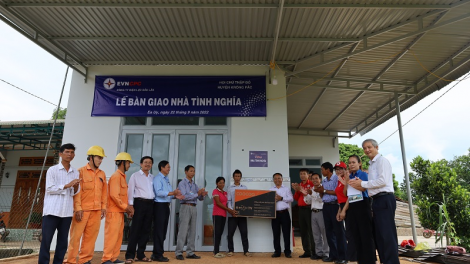 PC Dak Lak man đang 5 tŏ hnam ăn 5 unh hnam tơ nuh