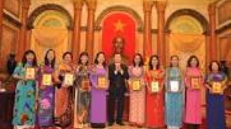 khau tin 10h30 saong 14h30 harei 8/10