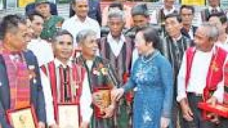 khau tin 10tuk30 saong 14tuk30 harei 11/2