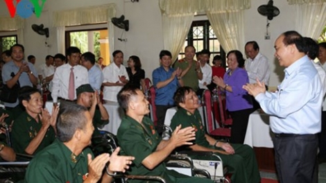 Khaw tin 10h30h saong 14hh30 harei 25-7-2015