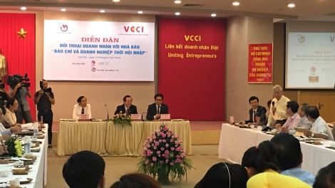 Khaw tin 19h00  harei 13-6 saong 6h30 harei  14-6