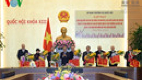 Khaw tin tuk 19h harei 1/2 saong 6h30 harei 2/2