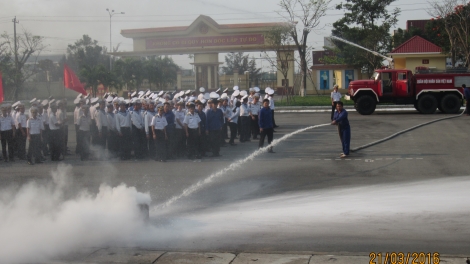 Khaw tin 19h harei 21-3 saong 6h30 harei 22-3-2016