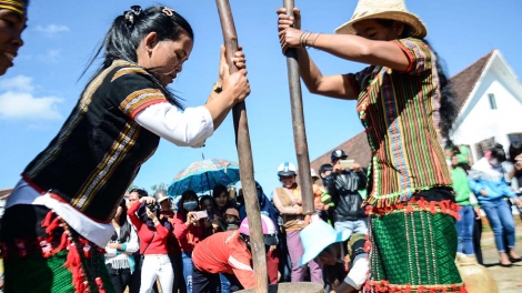 Khaw tin pagaiy harei 13/2