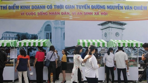 Ban raya Ho Chi Minh meng jalan via he, pho hang rong tal do thi van minh