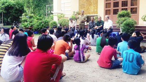 Urang dahlau deih ngak bol lin bangsa Khmer ngak tui panuac pato di Wa