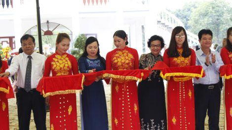 Khaw tin 10h30 saong 14h30 harei 23/4