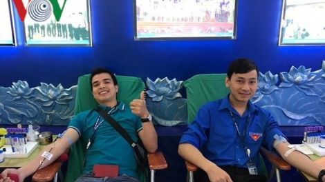 VOV  halan hatian saong bruk ngak " Bilan Dam dara "