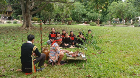 Biak karei baoh sang tol di urang Raglai