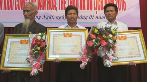 Sa-ai Thạch Thị Nở - Bí thư Chi bộ gam ngak akaok khu phố bruk halei jeng ngak siam