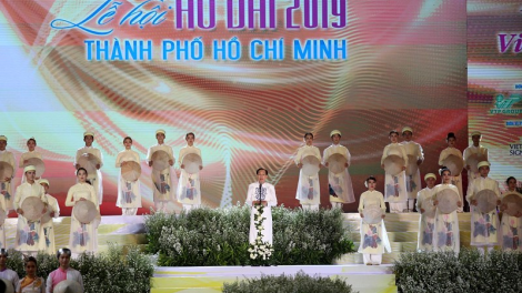 Trun tagok blah ao tah Việt